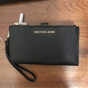 MK - JetSet double Zipped saffiano leather wristlet - black with gold hardware