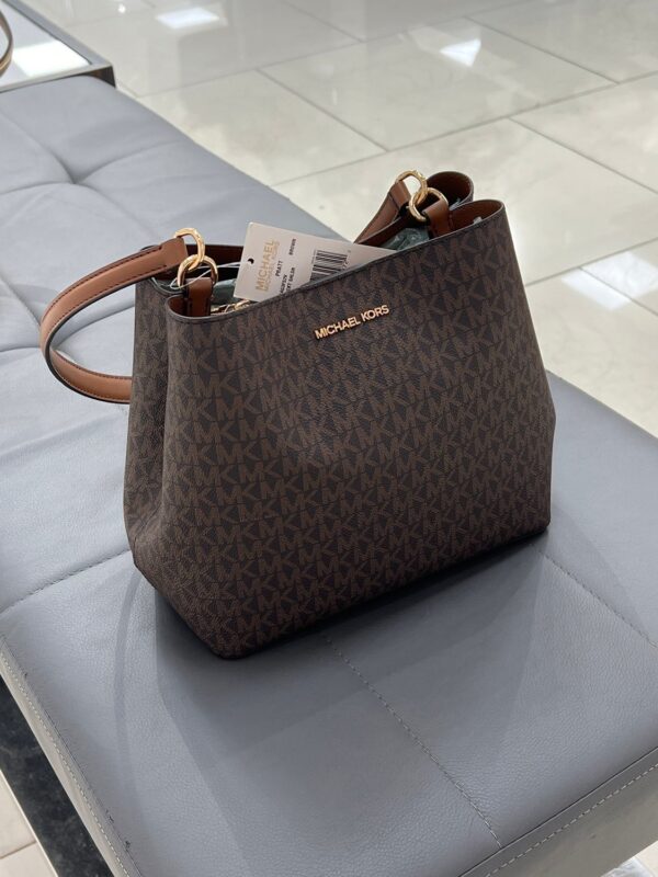MK - Pratt Medium Signature Bucket Bag - brownsignature