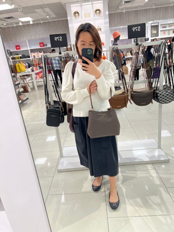 MK - Pratt Medium Signature Bucket Bag - brownsignature - Image 2