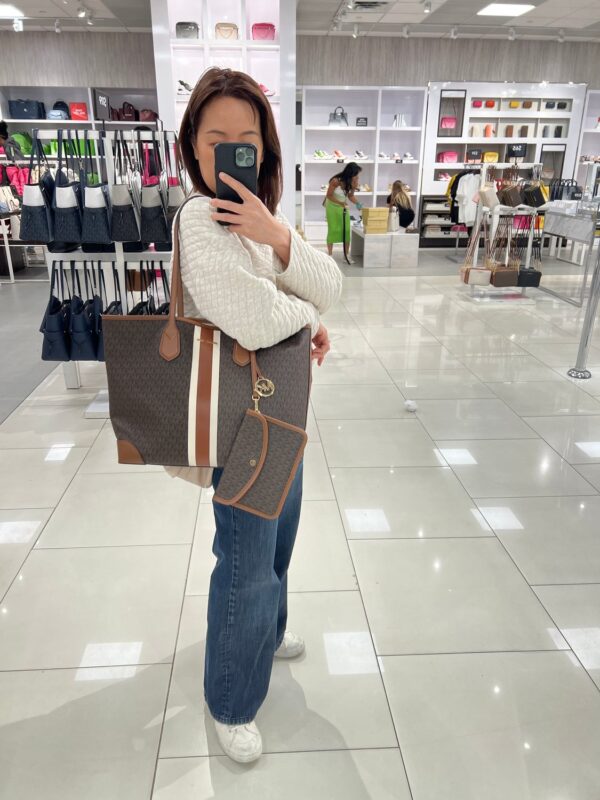 MK - Eva large tote - brownsignature - Image 3