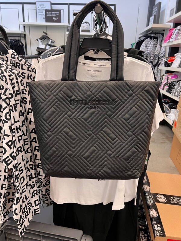 Karl Lagerfled - VOYAGE TOTE. - black